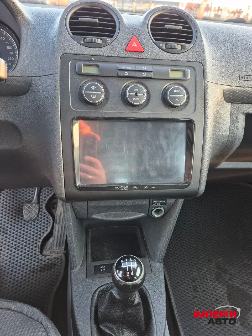 Volkswagen Caddy - фото 11