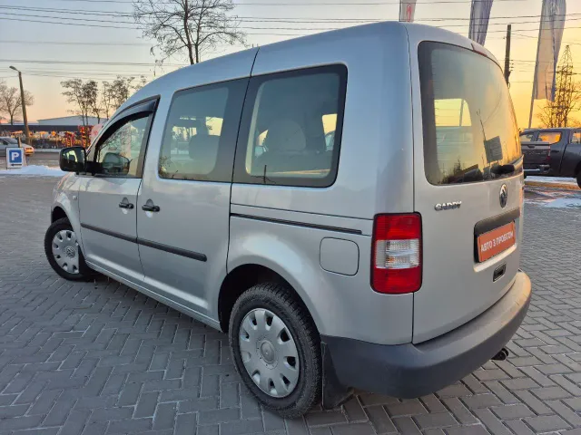 Volkswagen Caddy - фото 3