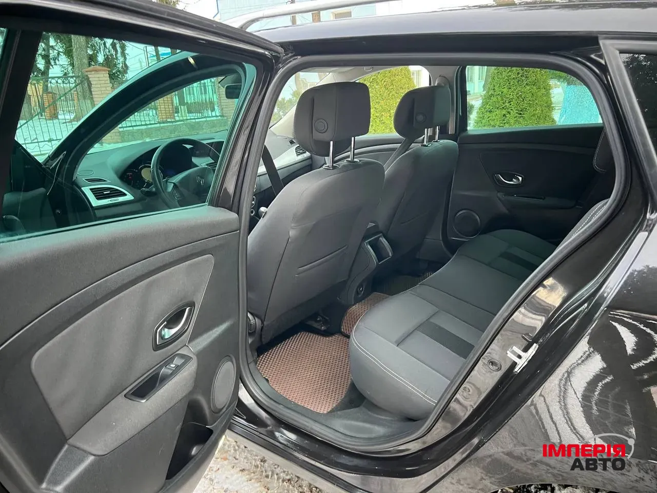 Renault Megane - фото 14