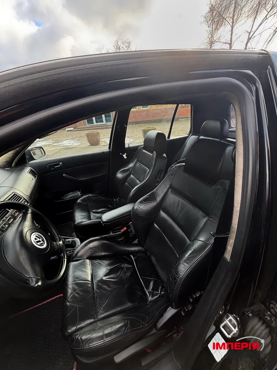 Volkswagen Golf - фото 7