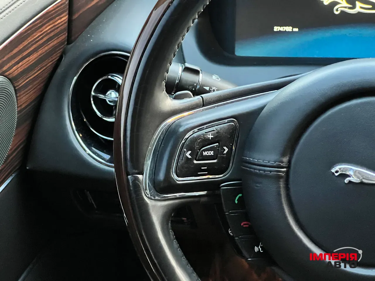 Jaguar XJ - фото 23