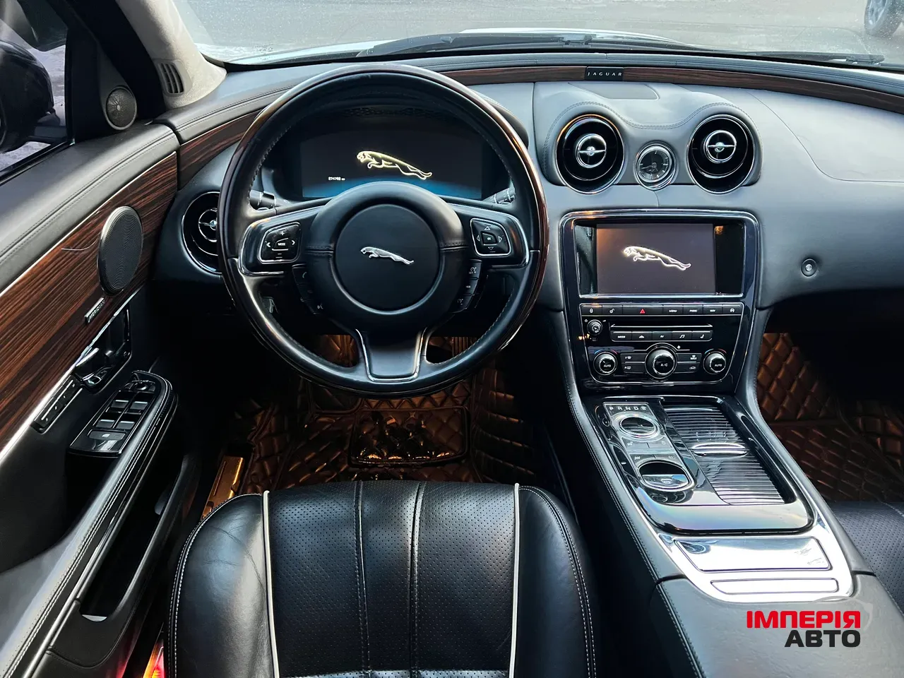 Jaguar XJ - фото 24