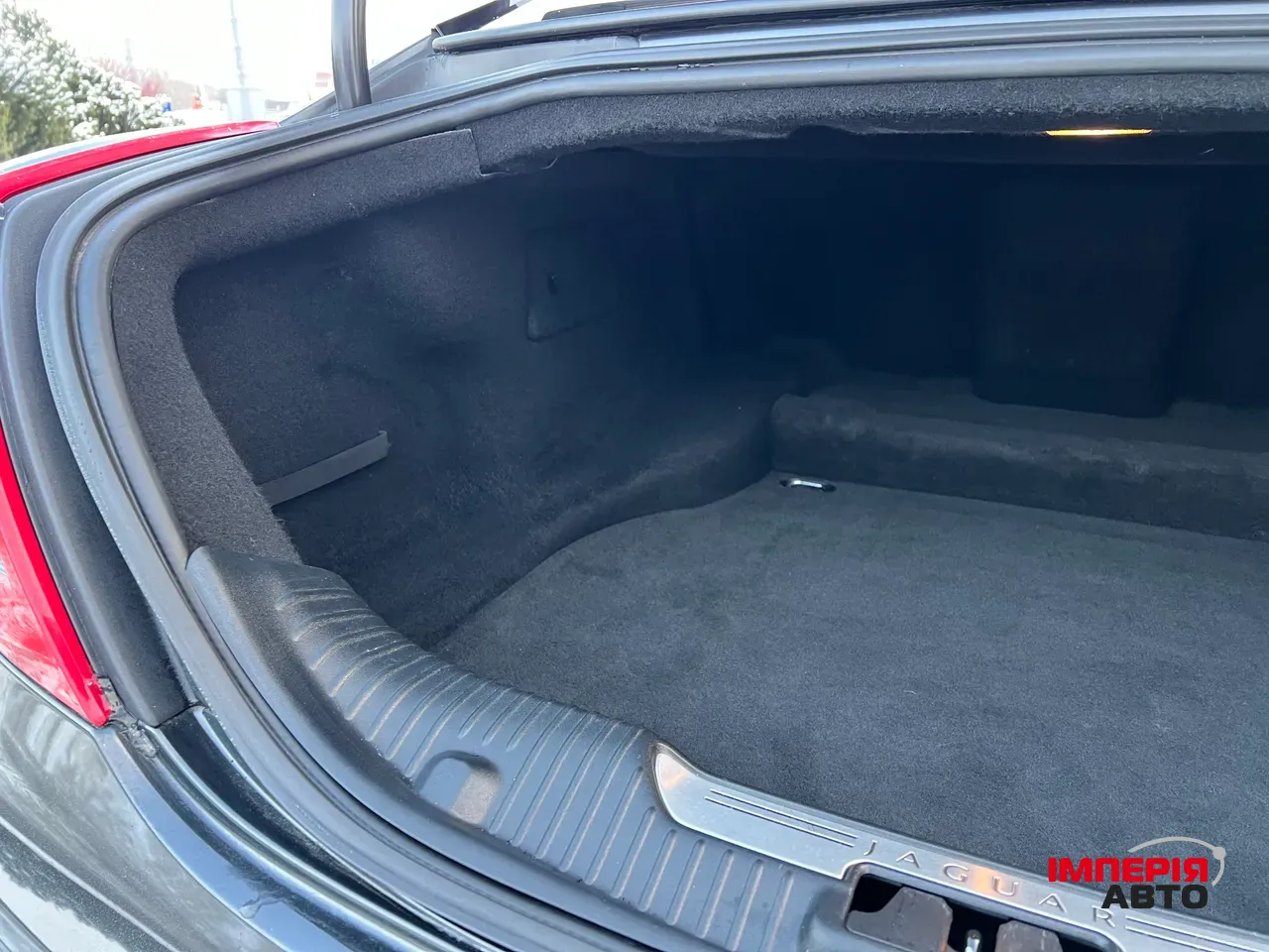 Jaguar XJ - фото 36