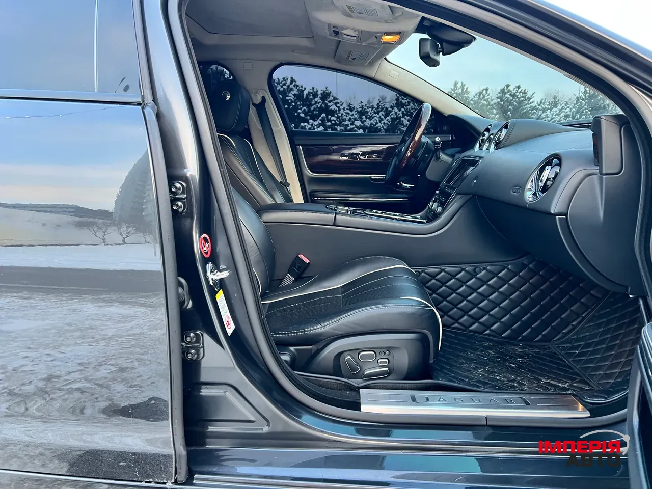 Jaguar XJ - фото 19