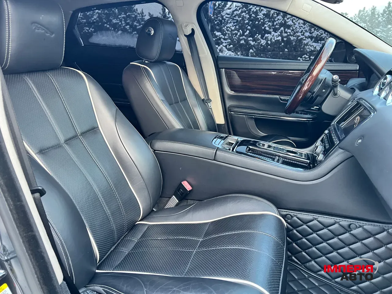 Jaguar XJ - фото 22