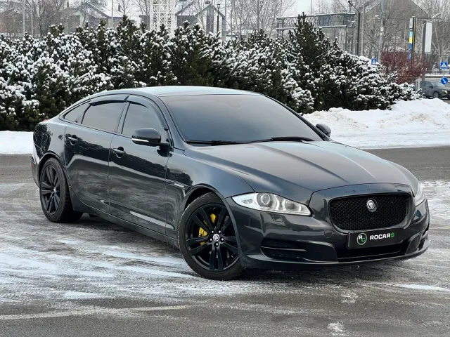 Jaguar XJ - фото 1