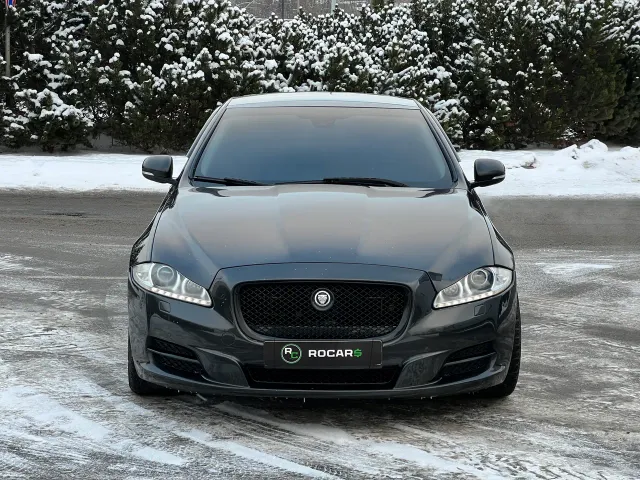 Jaguar XJ - фото 2