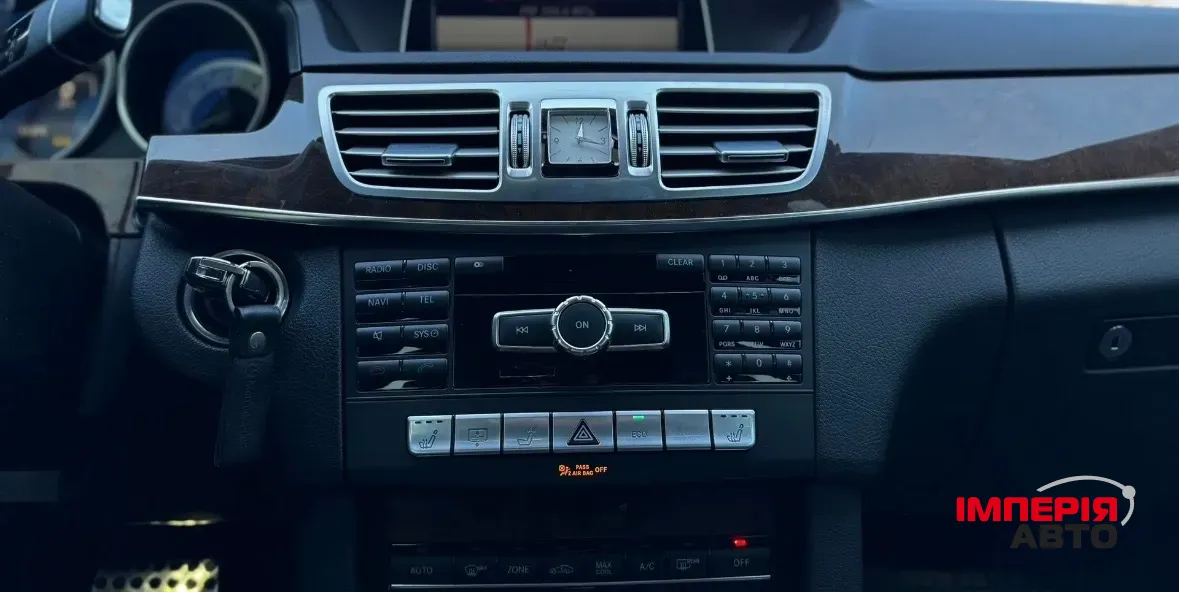 Mercedes-Benz E-Класс - фото 21