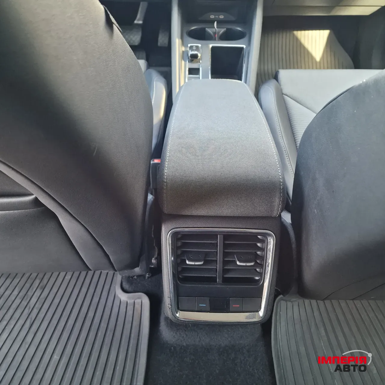 Skoda Enyaq - фото 19