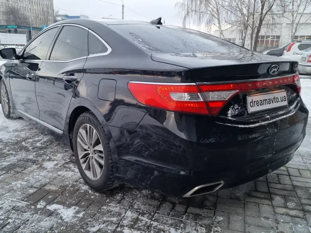 Hyundai Grandeur - фото 5