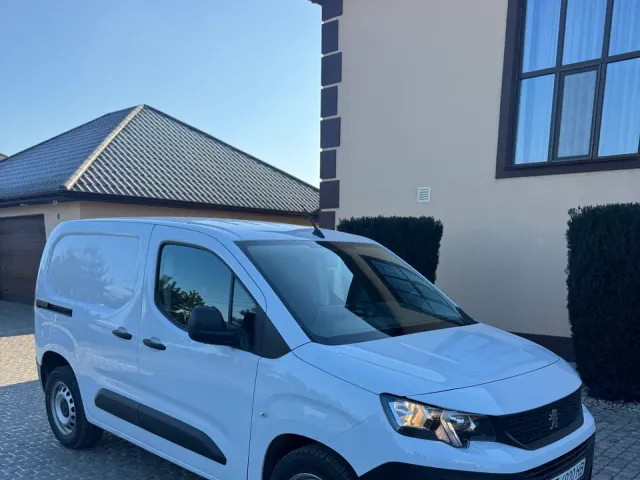 Peugeot Partner - фото 2