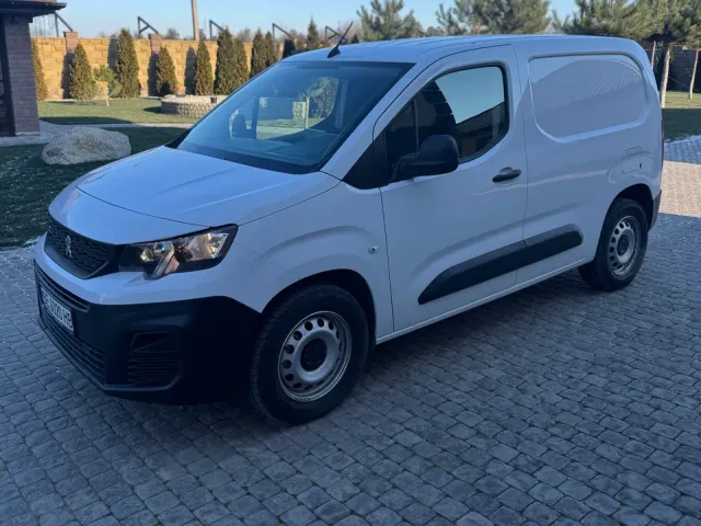 Peugeot Partner - фото 3
