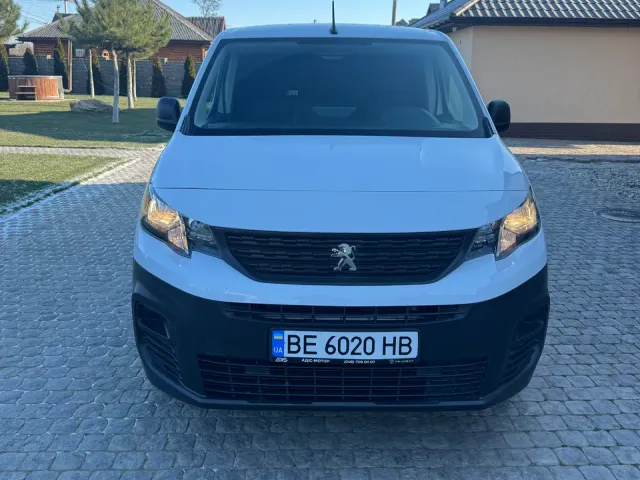 Peugeot Partner - фото 1