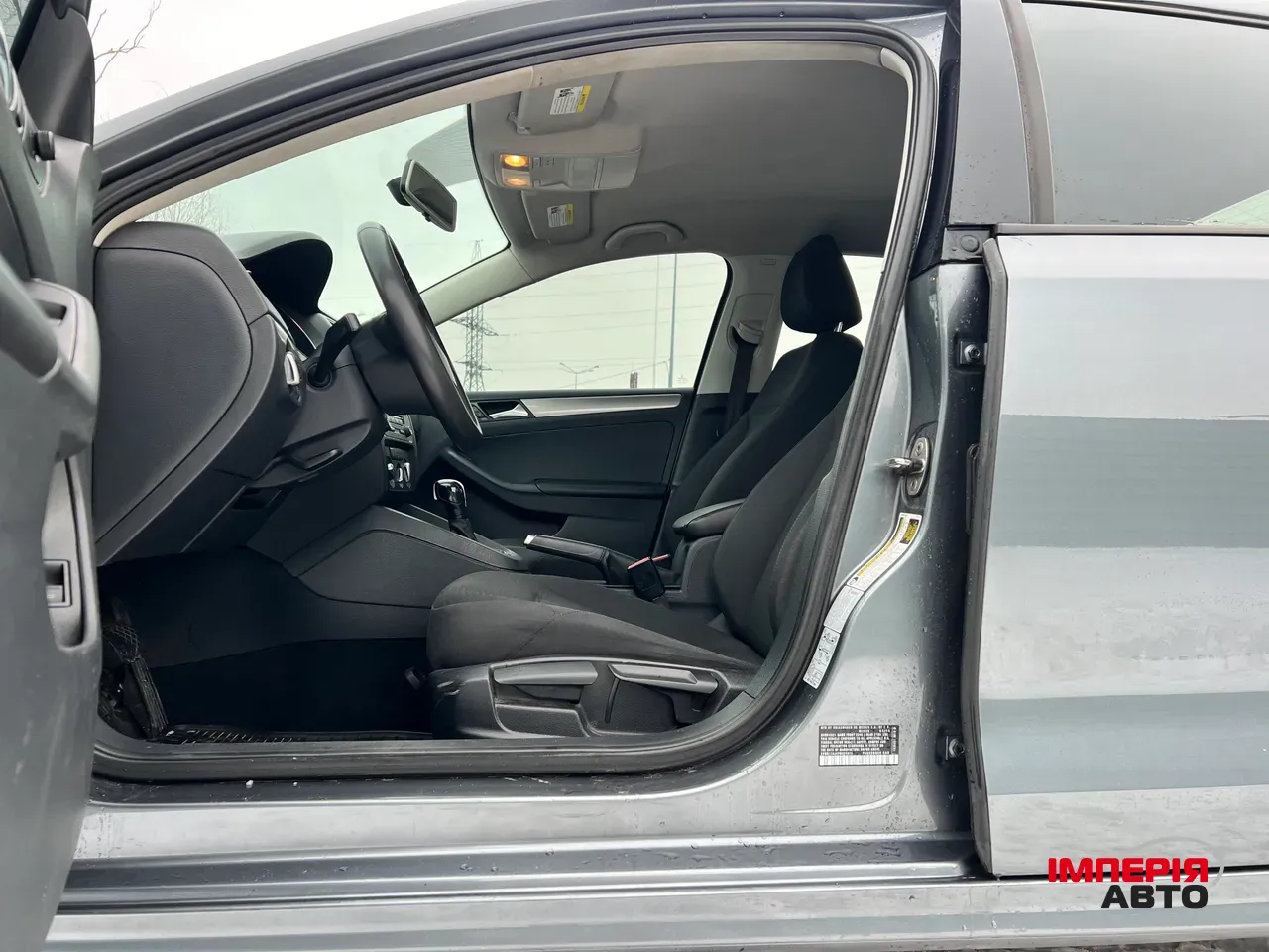 Volkswagen Jetta - фото 11