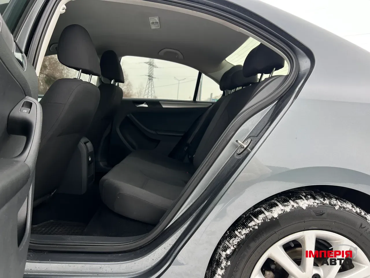 Volkswagen Jetta - фото 16