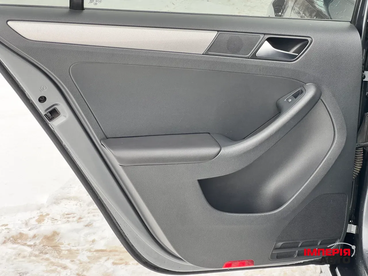 Volkswagen Jetta - фото 14