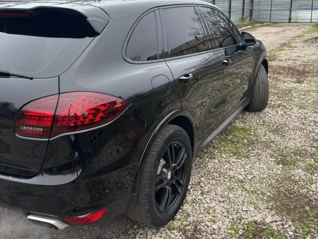 Porsche Cayenne - фото 5