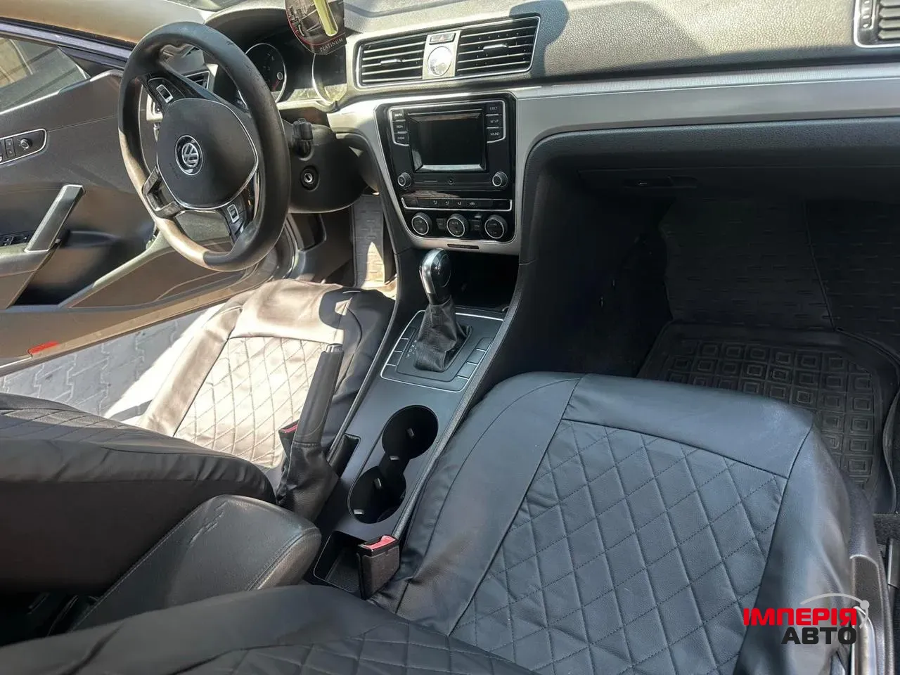 Volkswagen Passat - фото 11