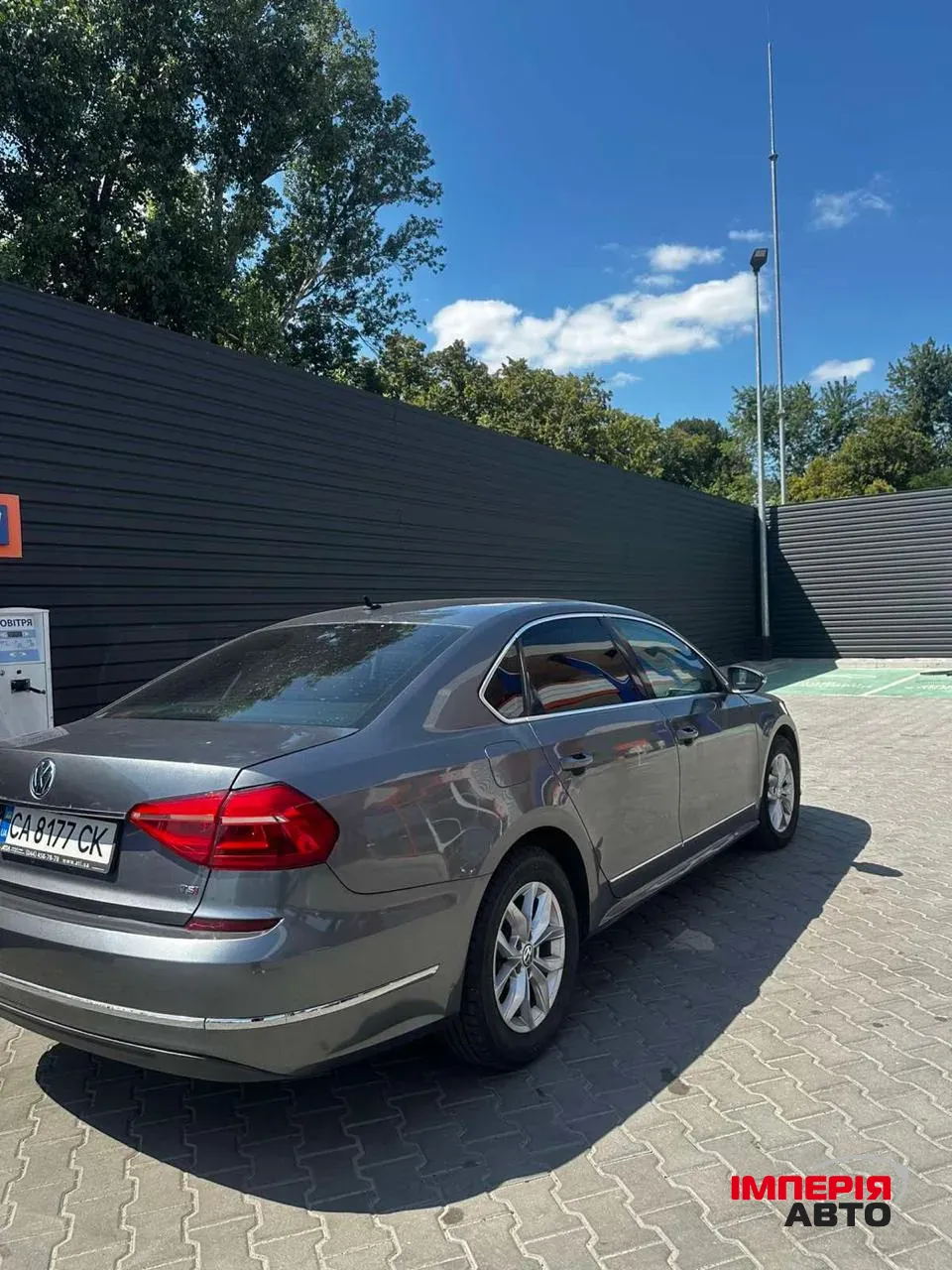 Volkswagen Passat - фото 6