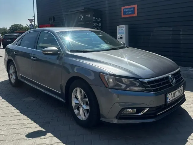 Volkswagen Passat - фото 4