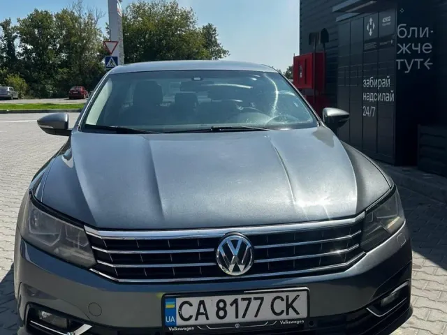 Volkswagen Passat - фото 3