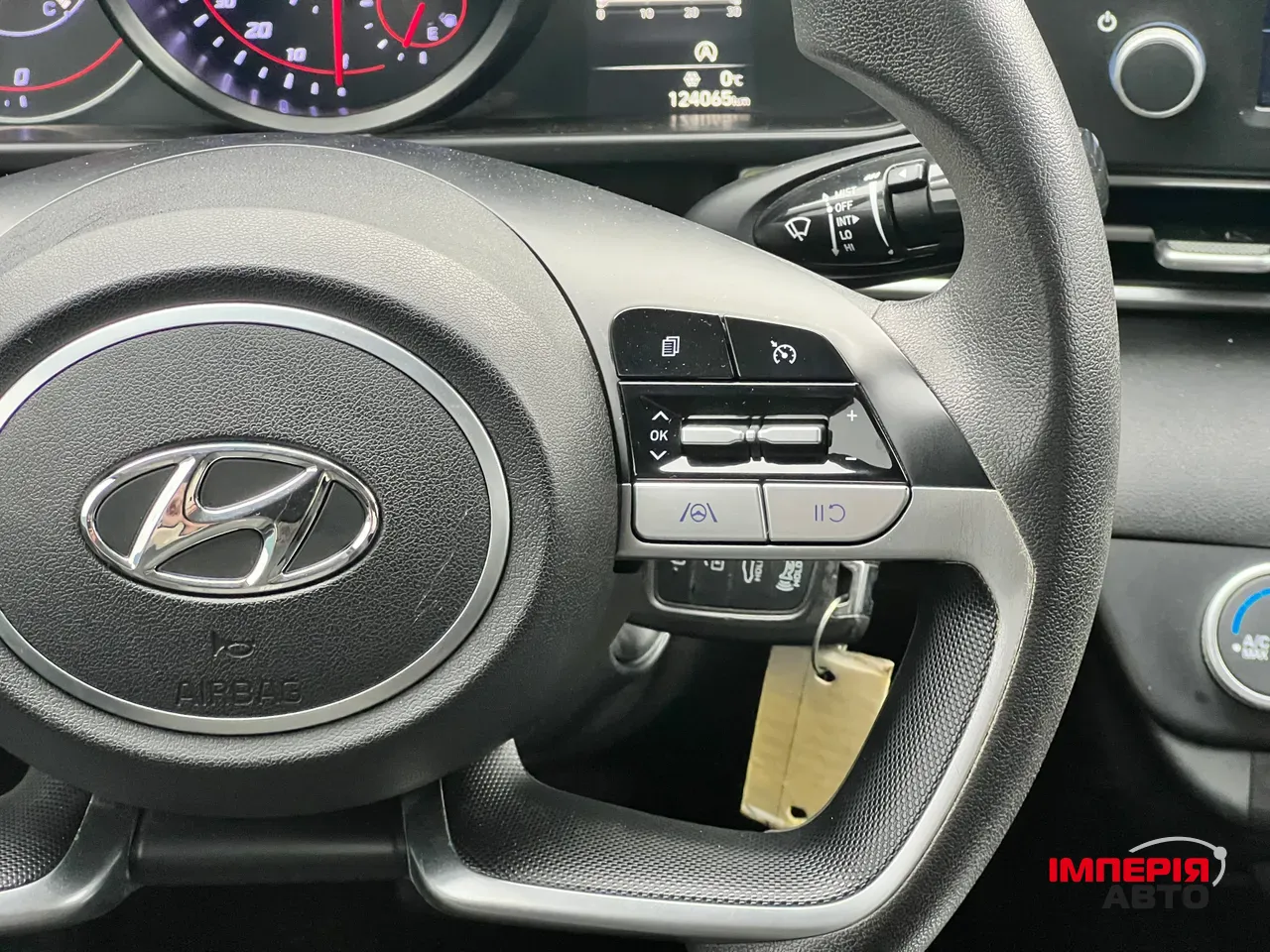 Hyundai Elantra - фото 18