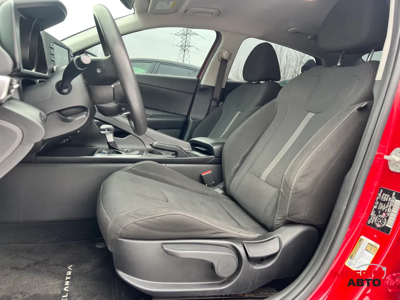 Hyundai Elantra - фото 10