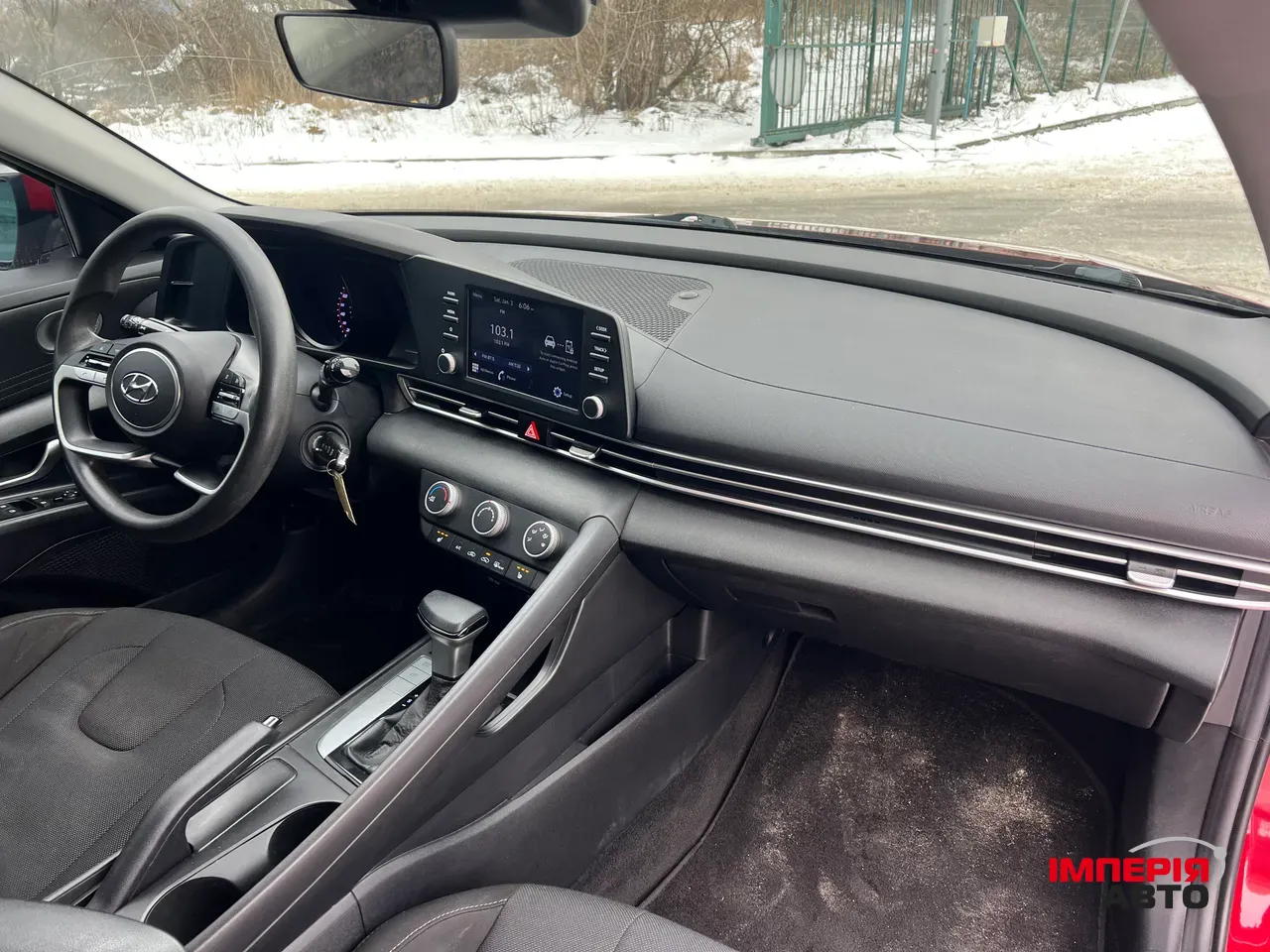 Hyundai Elantra - фото 27