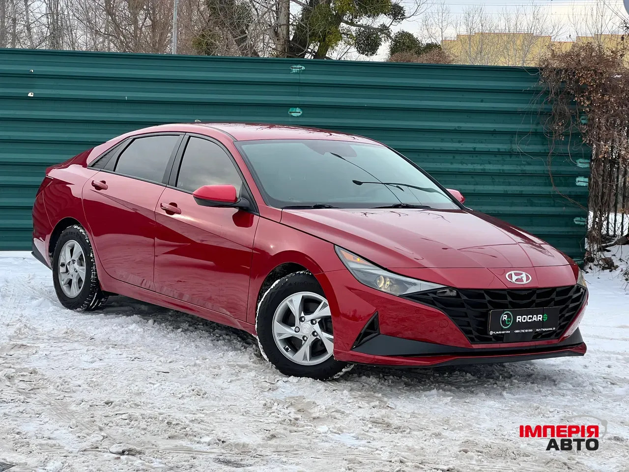 Hyundai Elantra - фото 1