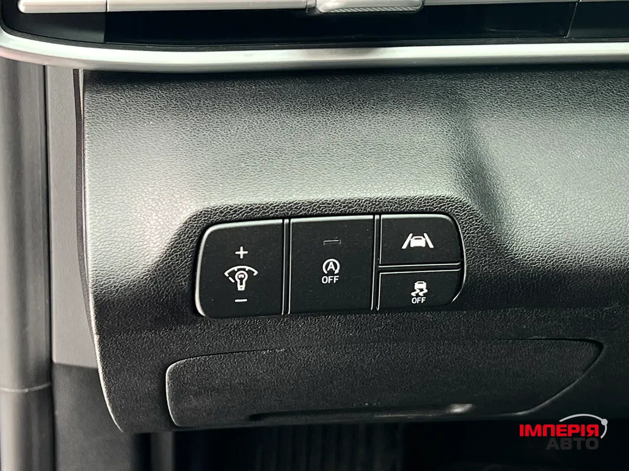 Hyundai Elantra - фото 11