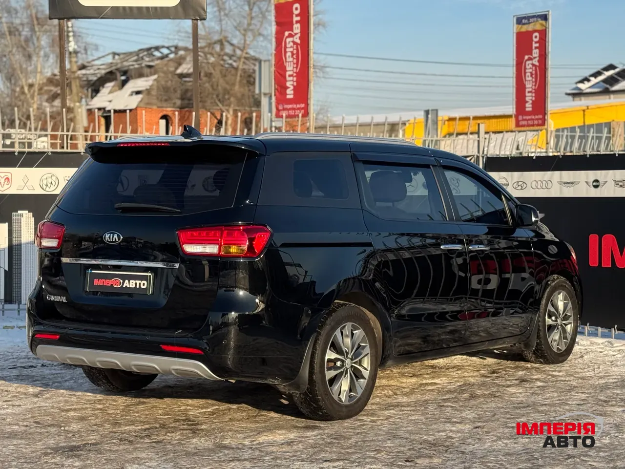 Kia Carnival - фото 6