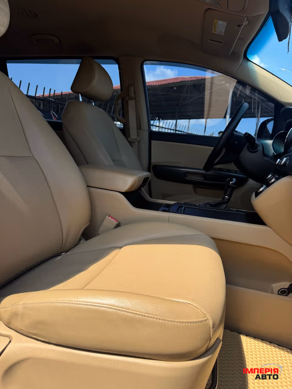 Kia Carnival - фото 10