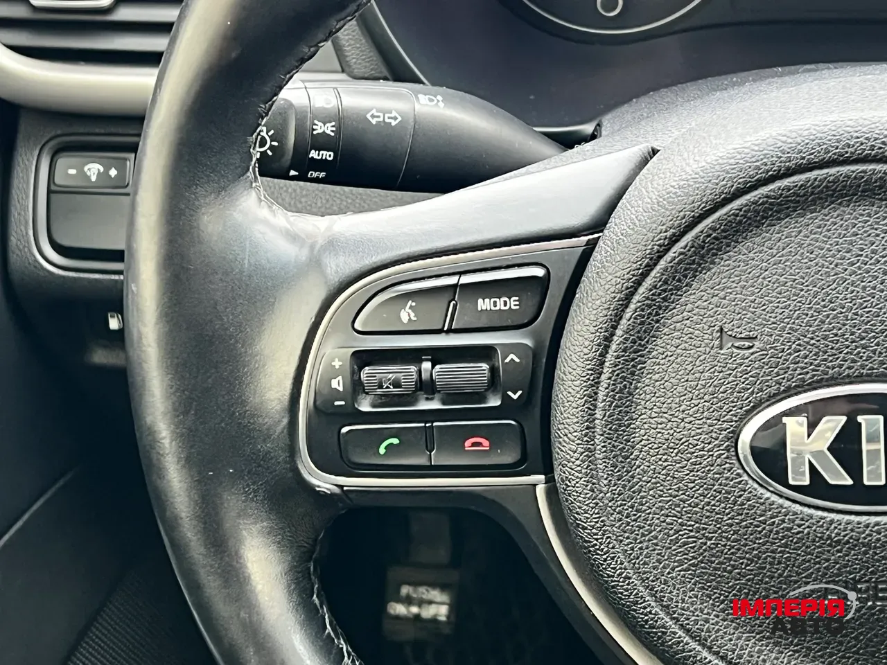 Kia Optima - фото 17