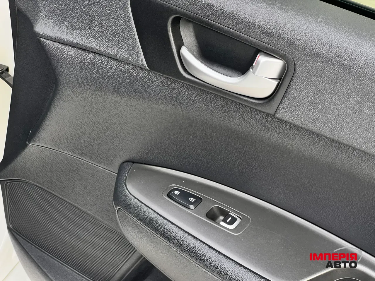 Kia Optima - фото 25