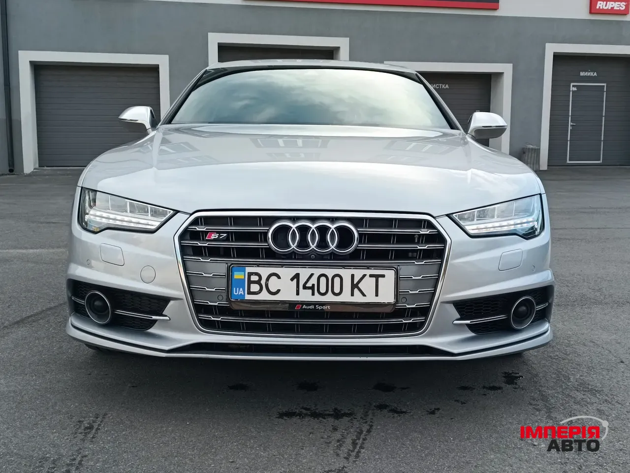 Audi S7 - фото 1