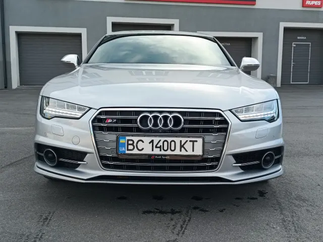 Audi S7 - фото 1