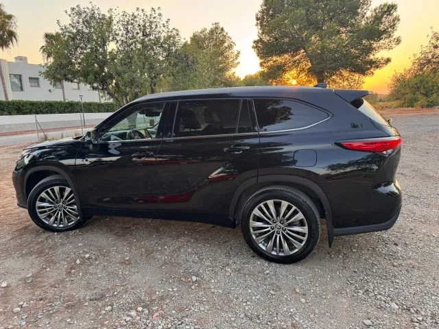 Toyota Highlander - фото 5