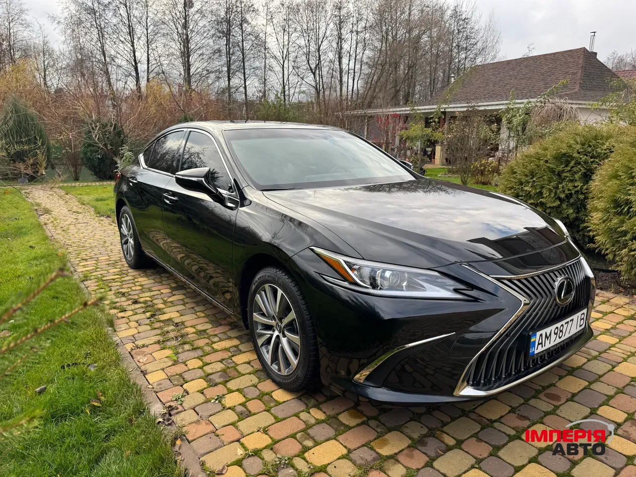 Lexus ES - фото 30