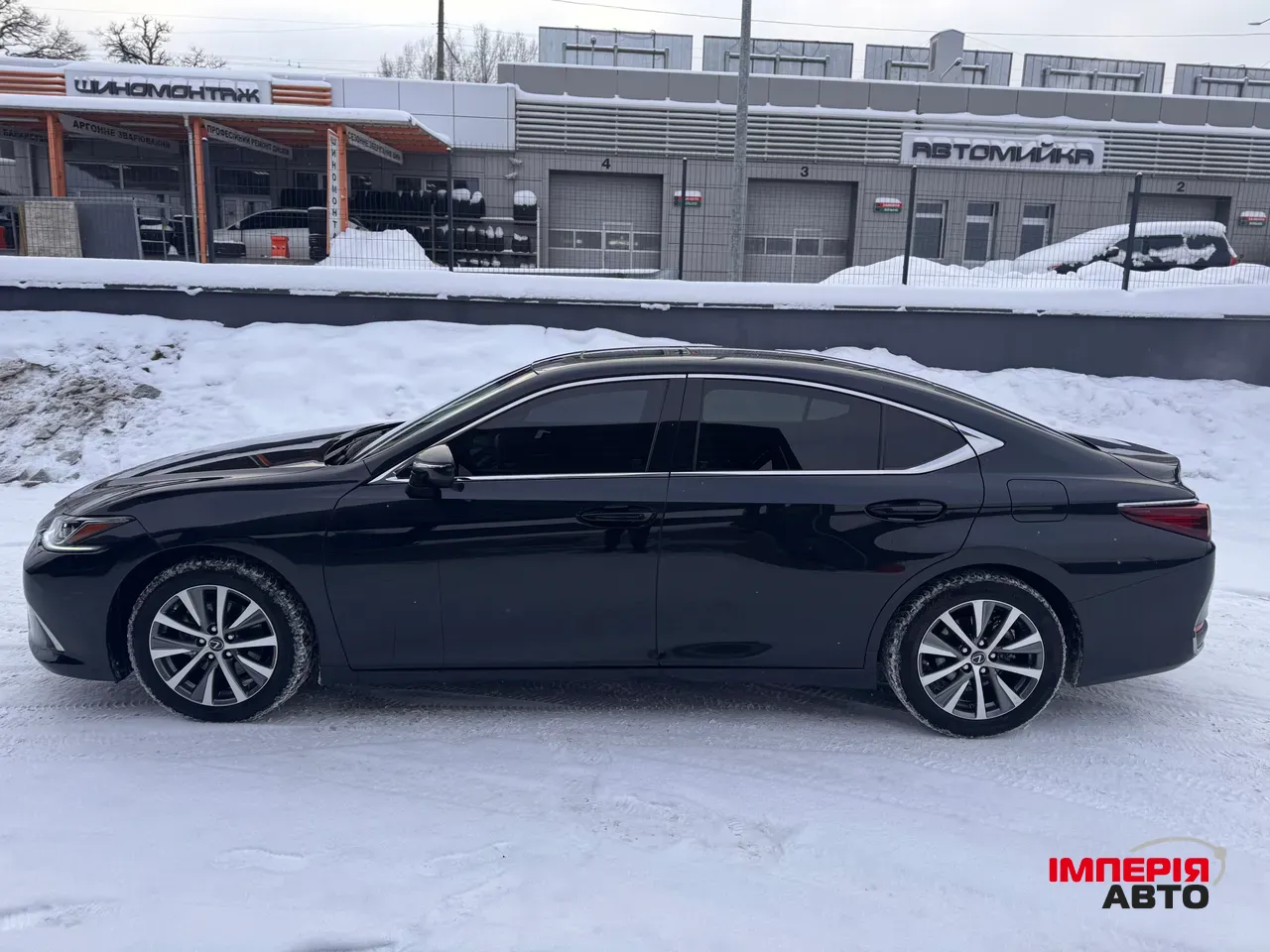 Lexus ES - фото 5