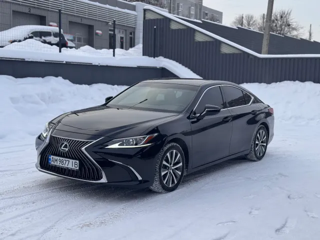 Lexus ES - фото 1
