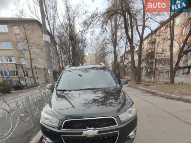 Chevrolet Captiva - фото 1