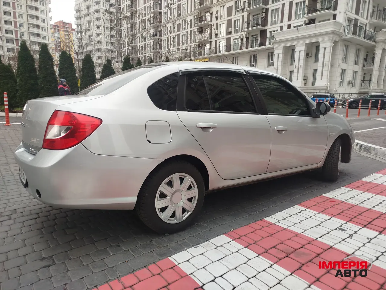 Renault Clio - фото 6