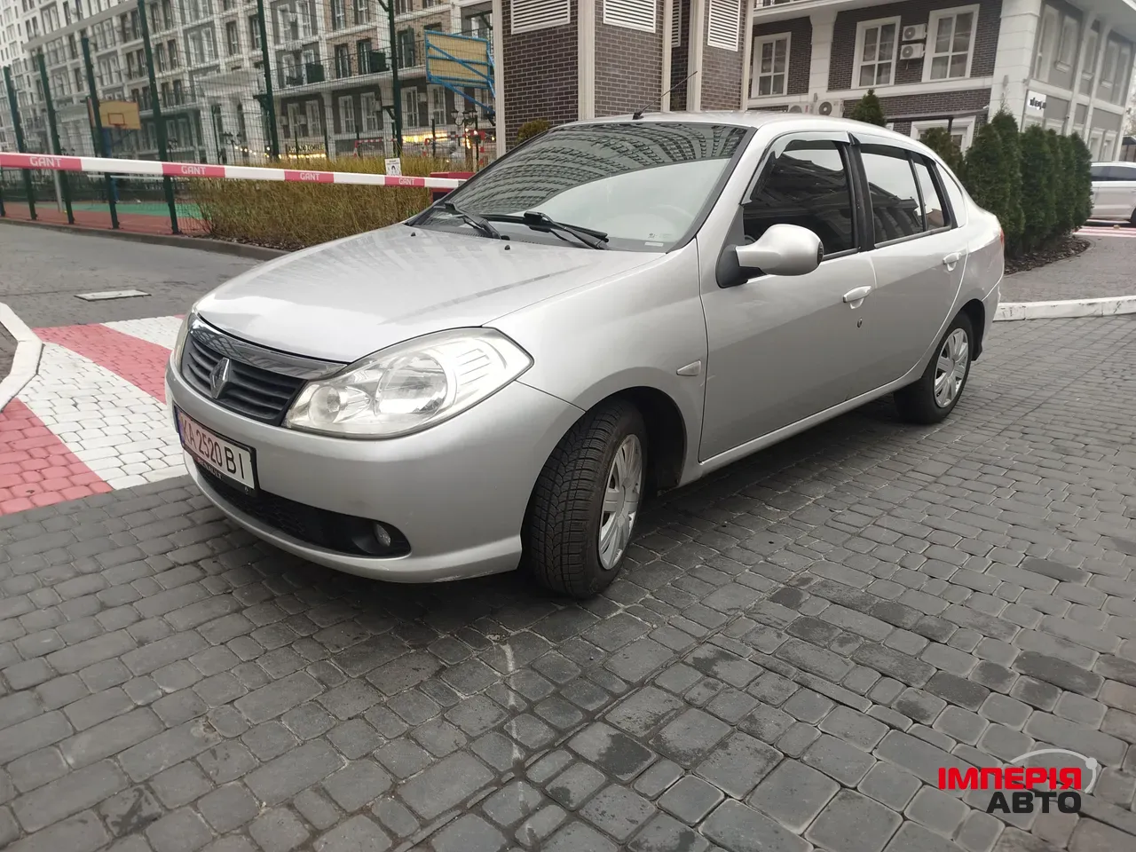 Renault Clio - фото 3