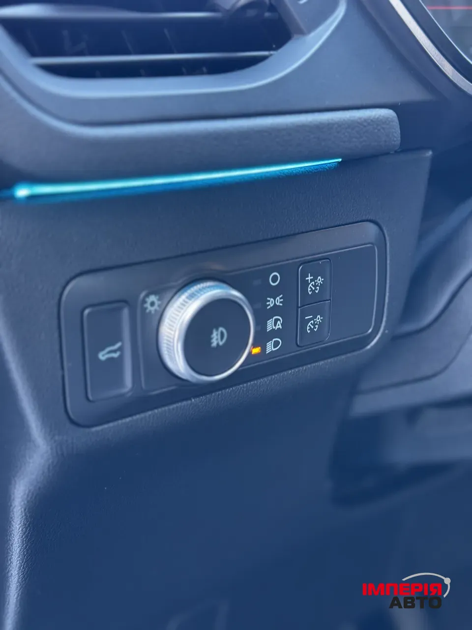 Ford Escape - фото 16