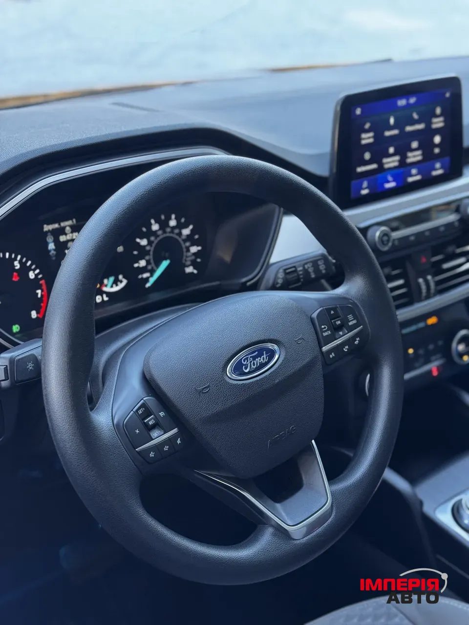 Ford Escape - фото 10