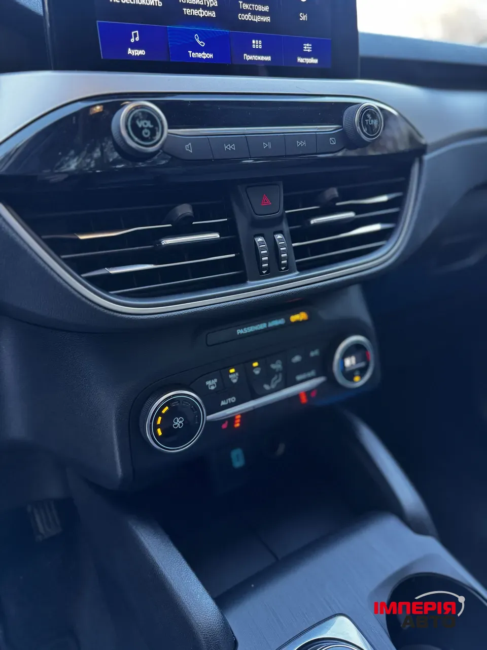 Ford Escape - фото 17