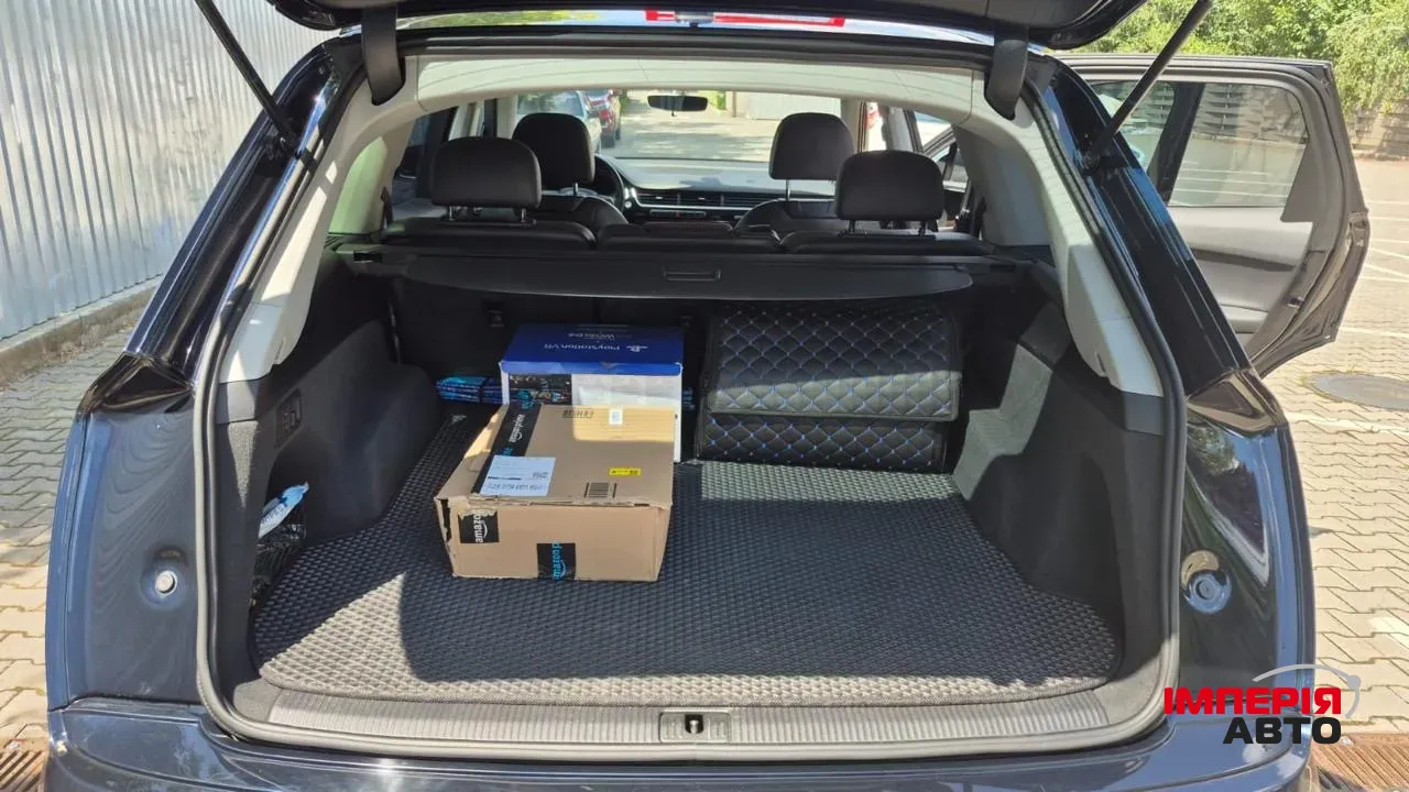 Audi Q7 - фото 6