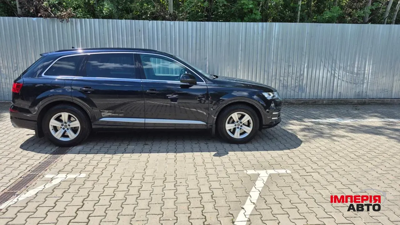 Audi Q7 - фото 35