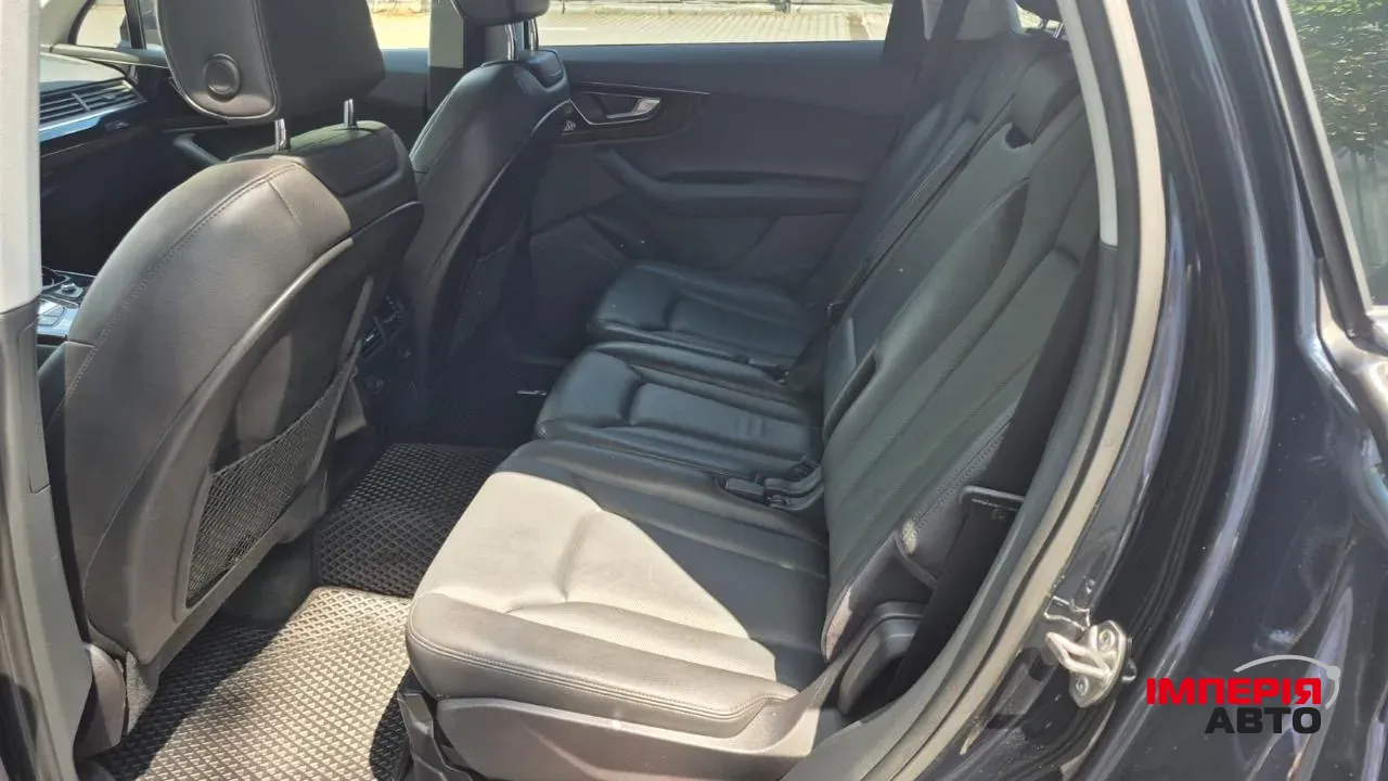 Audi Q7 - фото 31