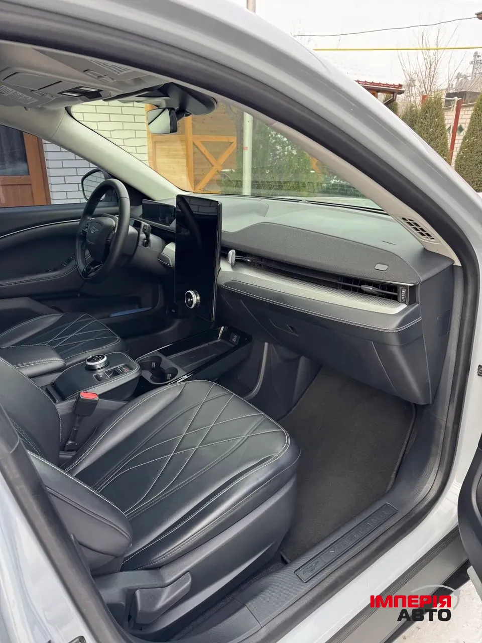 Ford Mustang Mach-E - фото 11